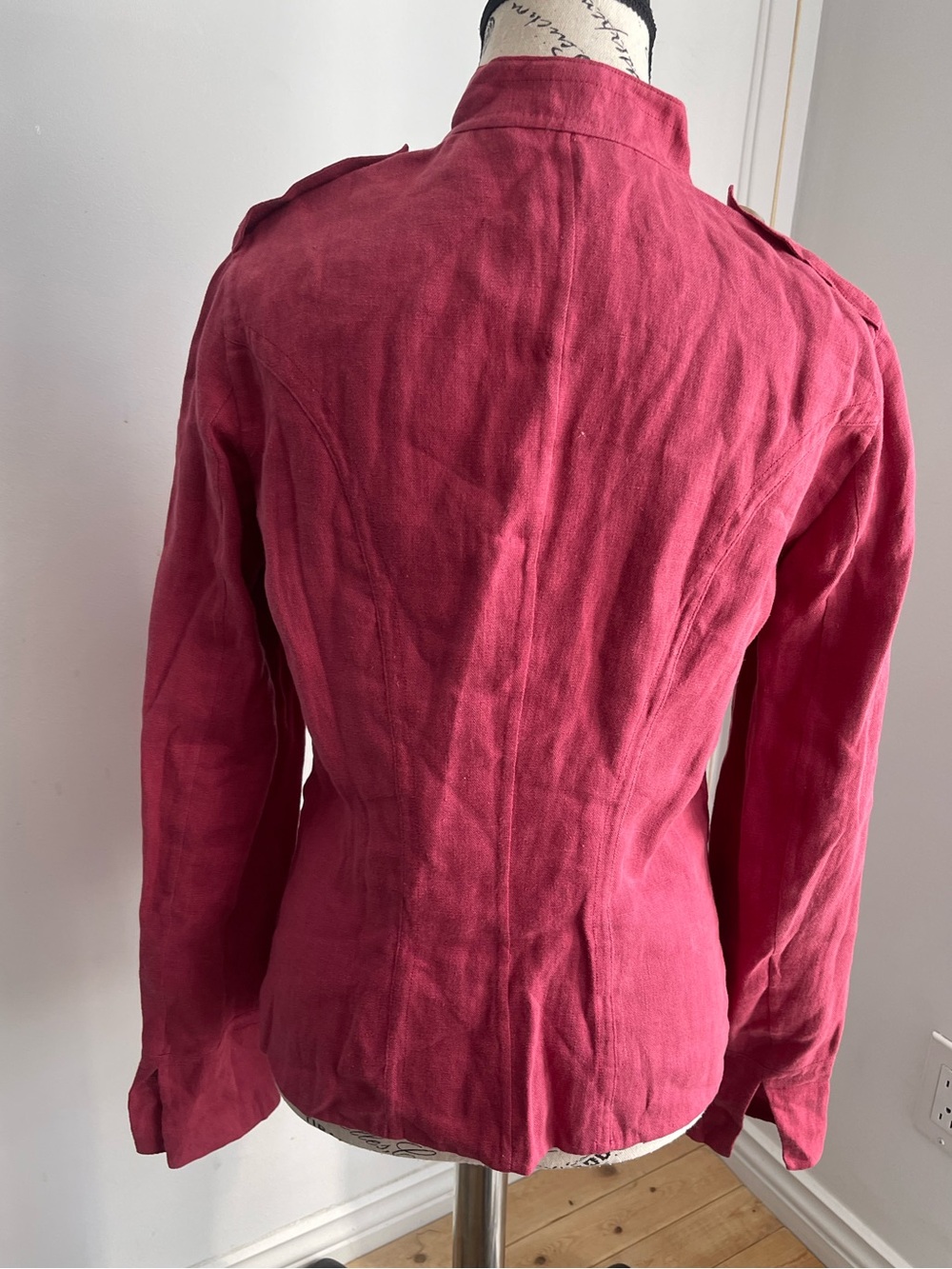 MaxMara Deep Pink Hand Sown Button-Front Linen Blazer - Picture 9 of 12